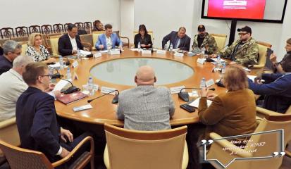 Russia military round table discussion 